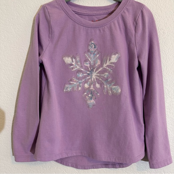 A Bundle Of 6 Long Sleeve T-shirts. Size XS (4/5), 5T and 5/6. - Picture 11 of 15